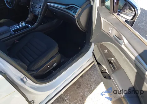 2017 Ford Fusion Hybrid Se z USA, uszkodzony, nr VIN 3FA6P0LU8HR216393